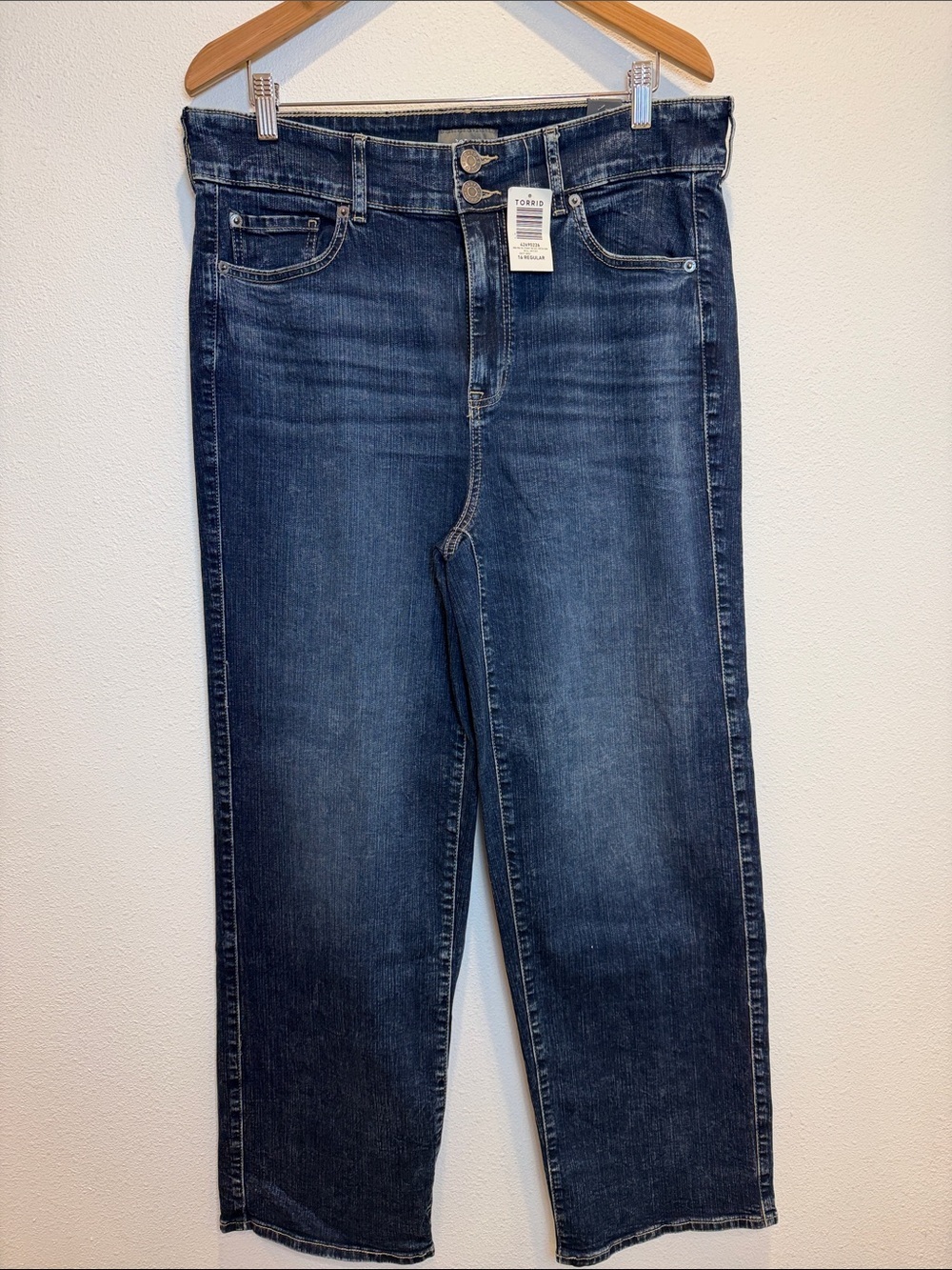 Torrid New With Tags High Rise 90’s Real McCoy Vintage Stretch Straight Leg 16